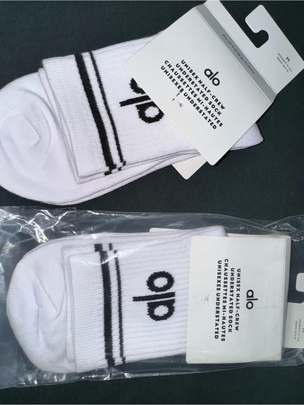 Alo Yoga Unisex Half Crew Socks White Black Logo Size M 1 Pair
